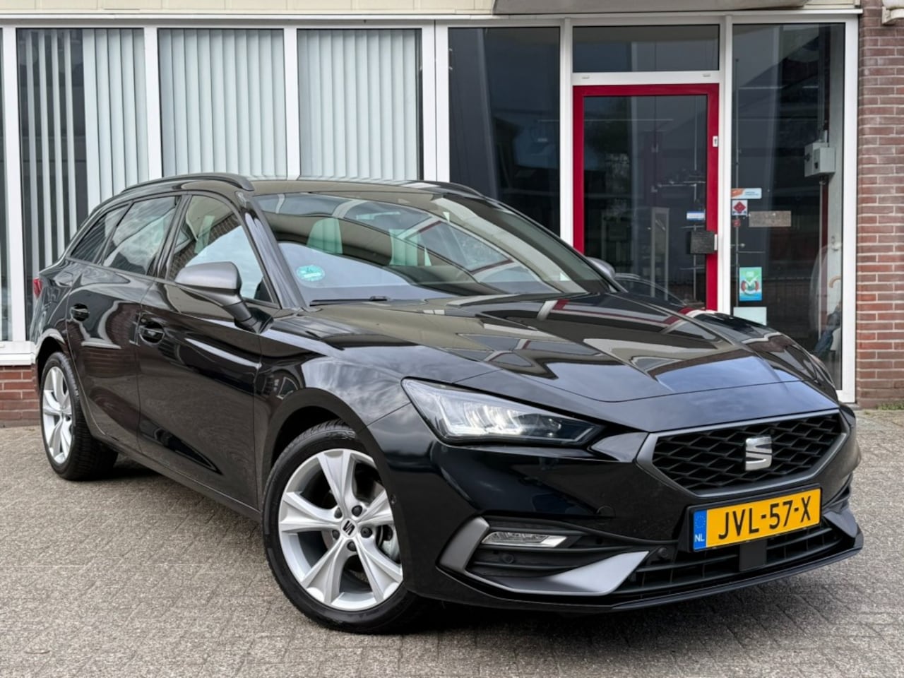 SEAT Leon - 1.5 eTSI FR Business Intense 150 PK Automaat I Camera I Adaptive Cruise I LED I Stoel/stuu - AutoWereld.nl