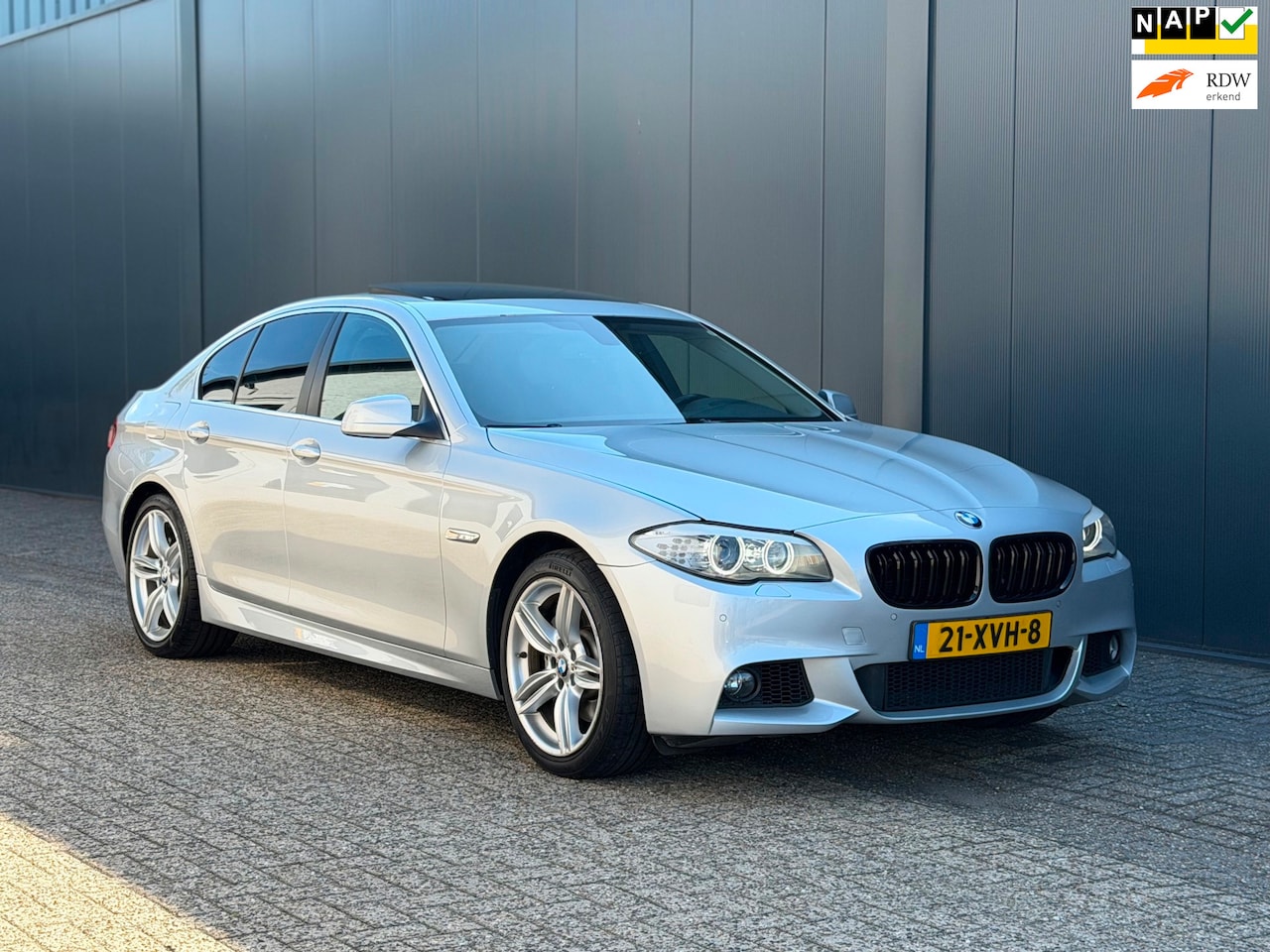 BMW 5-serie - 530i M-Pakket | Schuifdak | Vol Optie | Topstaat! - AutoWereld.nl