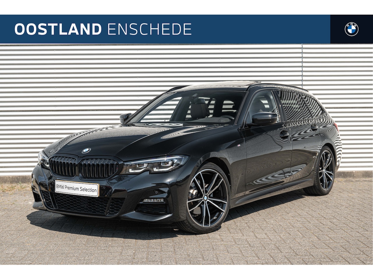 BMW 3-serie Touring - 320i High Executive Automaat / Panoramadak / Achteruitrijcamera / Comfort Access / Live Co - AutoWereld.nl