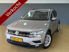 Volkswagen Tiguan - 1.5 TSI ACT Comfortline Business | Navigatie | Sensoren