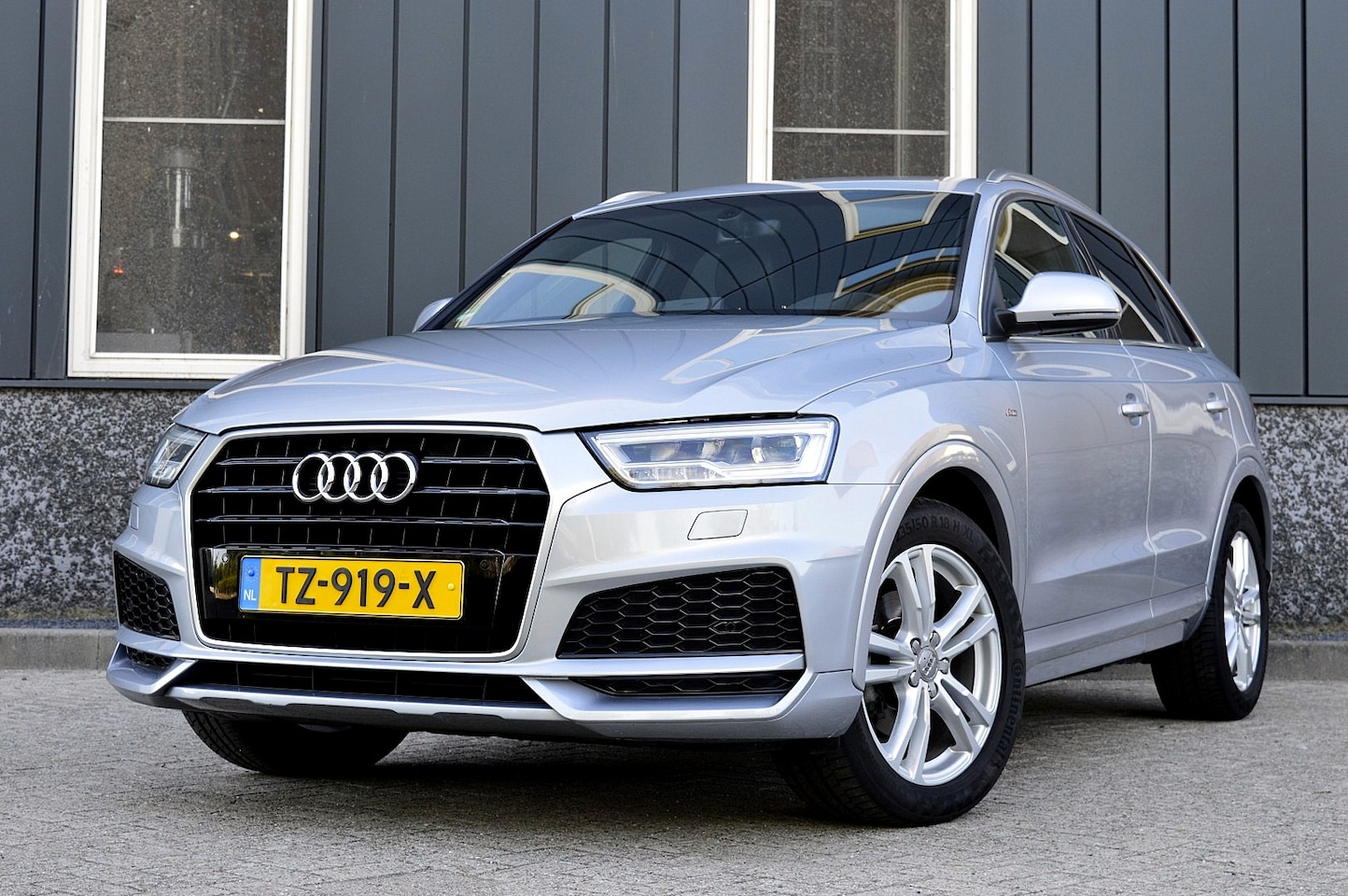 Audi Q3 - 1.4 TFSI CoD S-Line B+B Sport Advance Sport Rijklaarprijs-Garantie Navigatie Led Trekhaak - AutoWereld.nl
