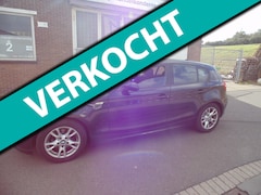 BMW 1-serie - 118i 5 deurs MET AIRCO 2009