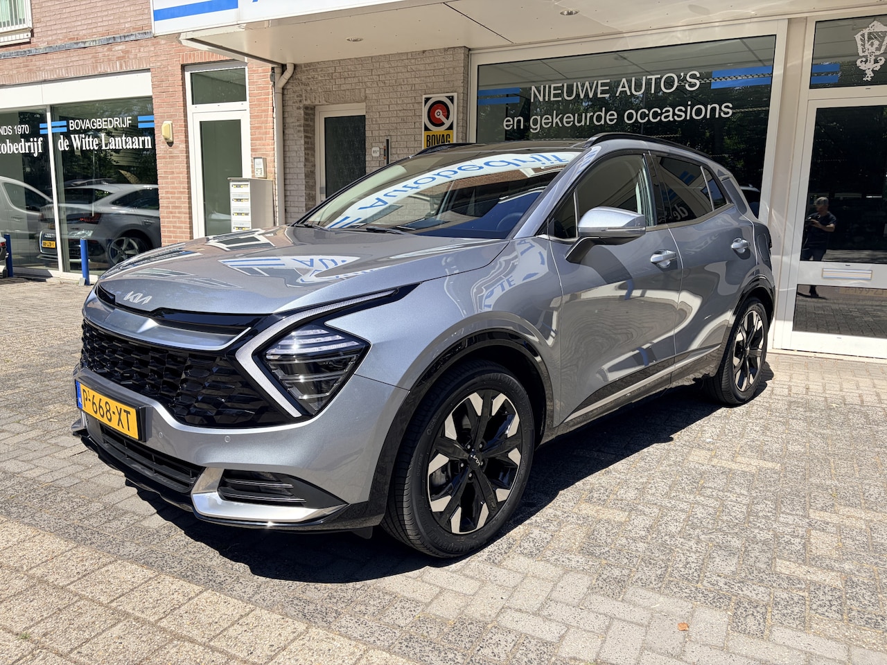 Kia Sportage - 1.6 T-GDi Plug-in Hybrid AWD DynamicPlusLine 13.700 KILOMETER GEREDEN Panorama dak/Elektr. - AutoWereld.nl