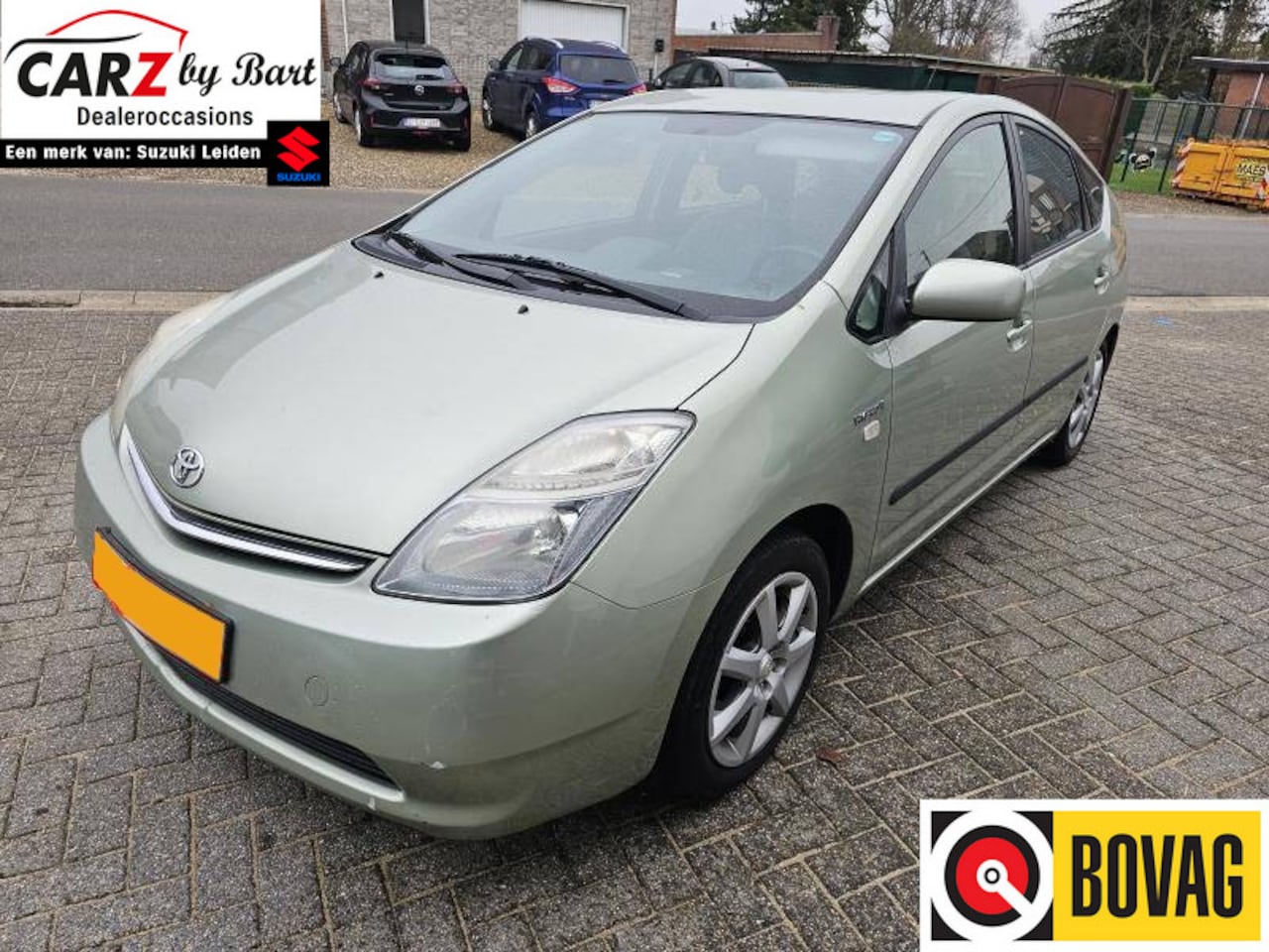 Toyota Prius - 1.5 VVT-i COMFORT Parkeersensoren | Clima | Trekhaak - AutoWereld.nl