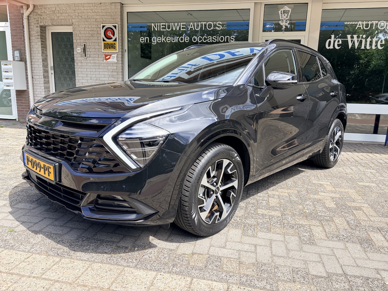 Kia Sportage - 1.6 T-GDi Hybrid DynamicPlusLine Panorama dak/Verw. stoelen V.+A/Achteruitr. camera/Apple - AutoWereld.nl