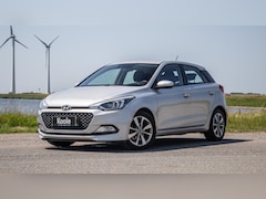Hyundai i20 - 1.2 HP i-Motion AIRCO / CRUISE CONTROLE / N.A.P / LED / KNAPPE AUTO