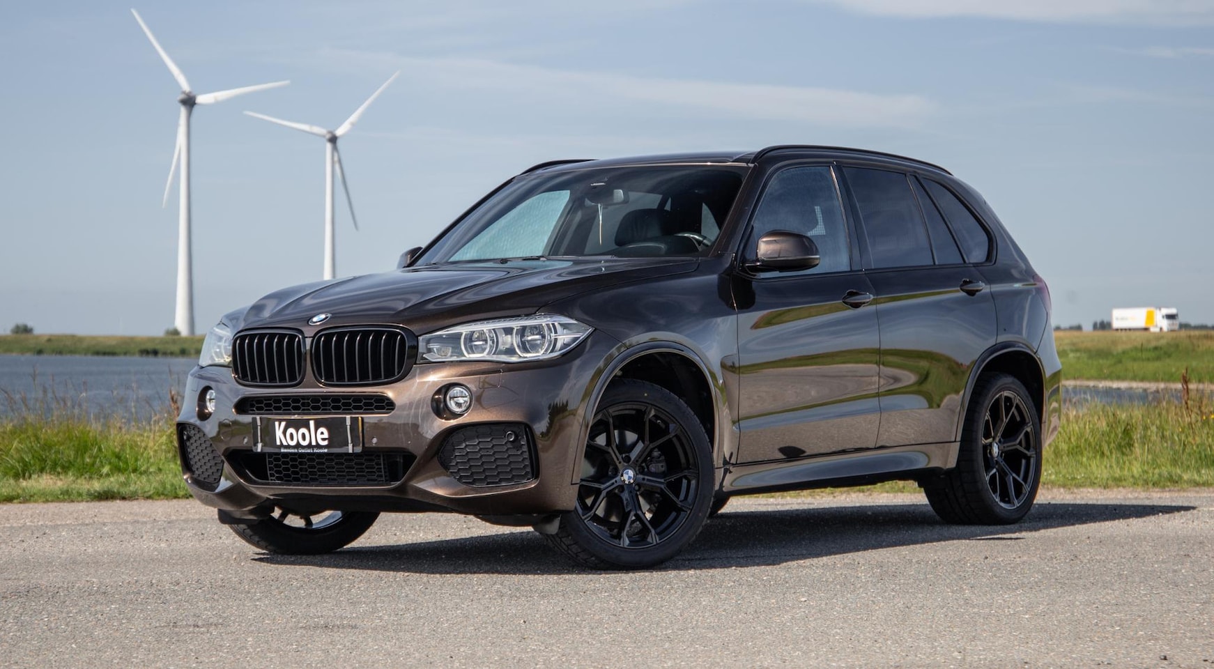 BMW X5 - xDrive35i High Executive M PAKKET / SOFT CLOSE / STOELVERWARMING / BRUIN LEER / PRACHTIG ! - AutoWereld.nl