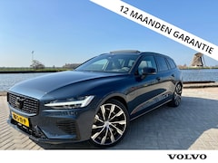 Volvo V60 - 2.0 T6 Recharge AWD Plus Dark Pano | Sportstoelen | Trekhaak | Android