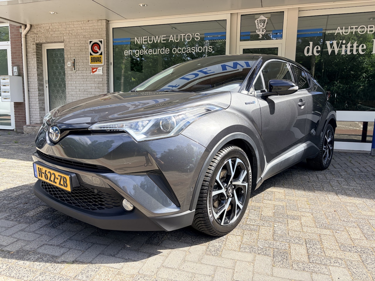 Toyota C-HR - 1.8 Hybrid Style Lederen bekleding/Autom. airco/Audio Primium/Verw. buitenspieg./Cruise co - AutoWereld.nl