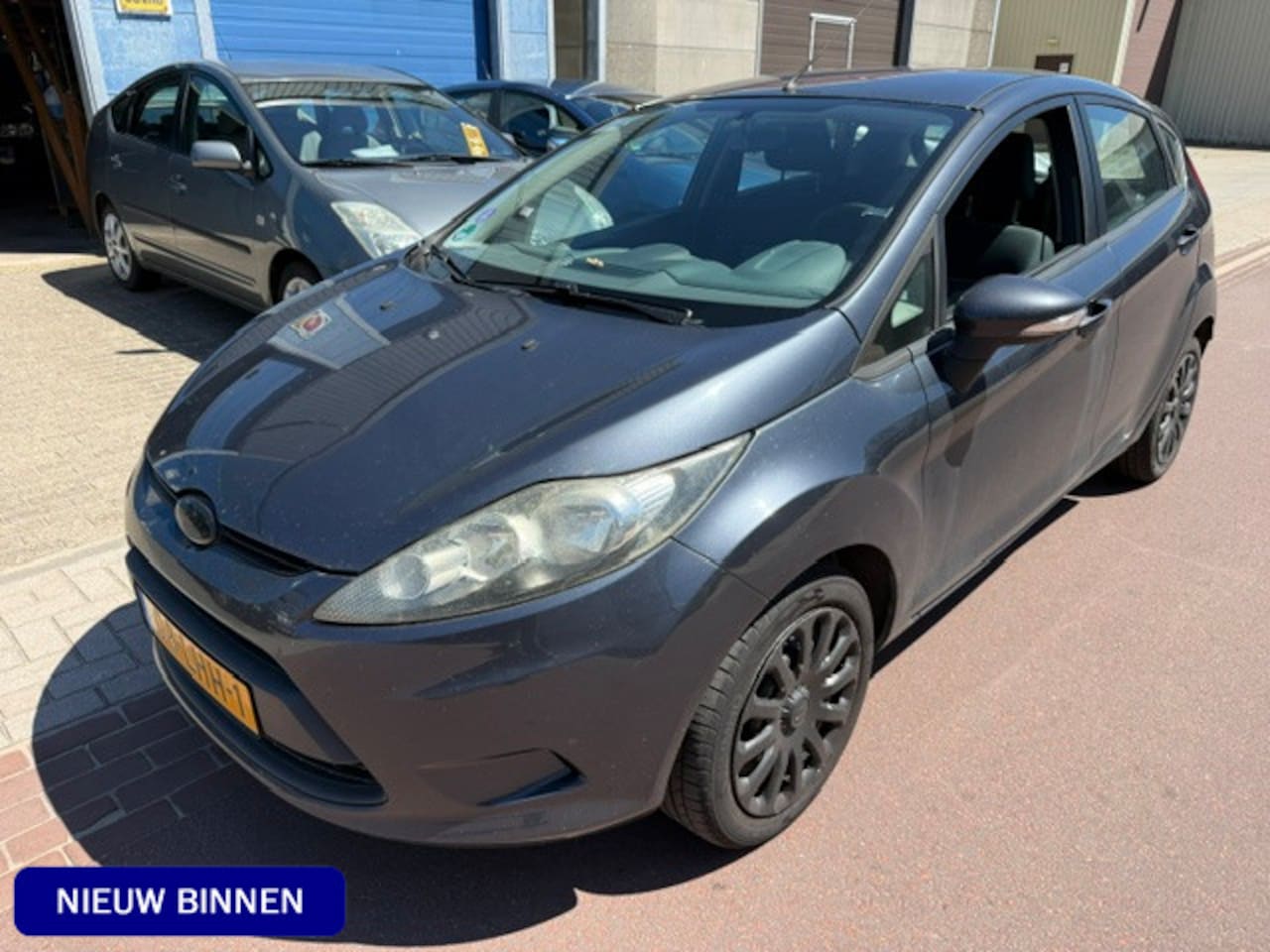 Ford Fiesta - 1.25 Limited 2010 APK 04-2027 Airco Nwe distributie Goed onderhouden auto met alle boekjes - AutoWereld.nl