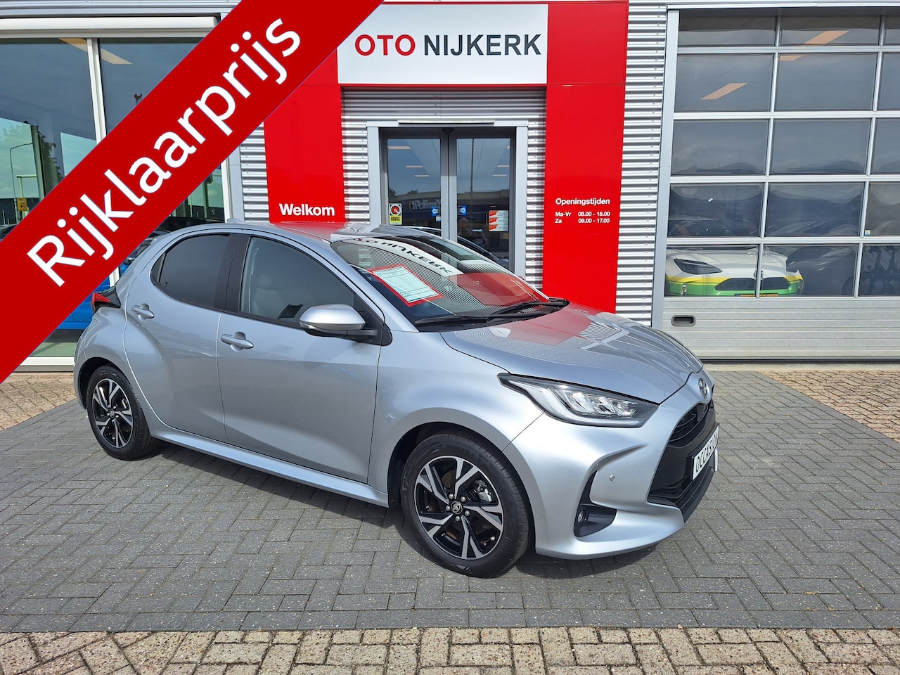 Toyota Yaris - 1.5 Hybrid 115 Dynamic Limited met Comfort Pack - AutoWereld.nl