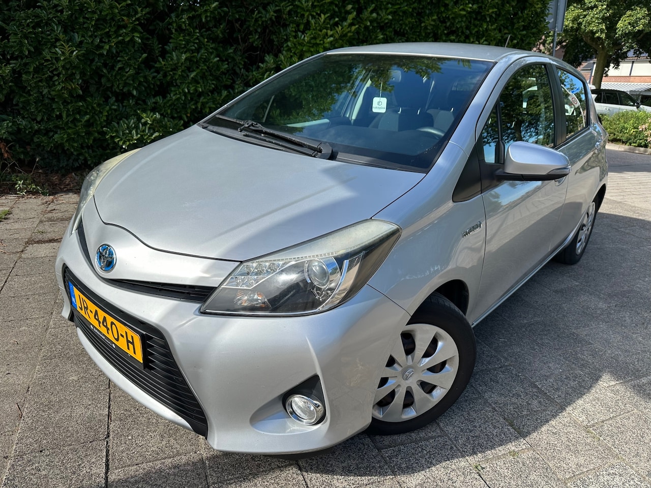 Toyota Yaris - AUTOMAAT, HYBRIDE MET AIRCO, NAVIGATIE & APK! - AutoWereld.nl