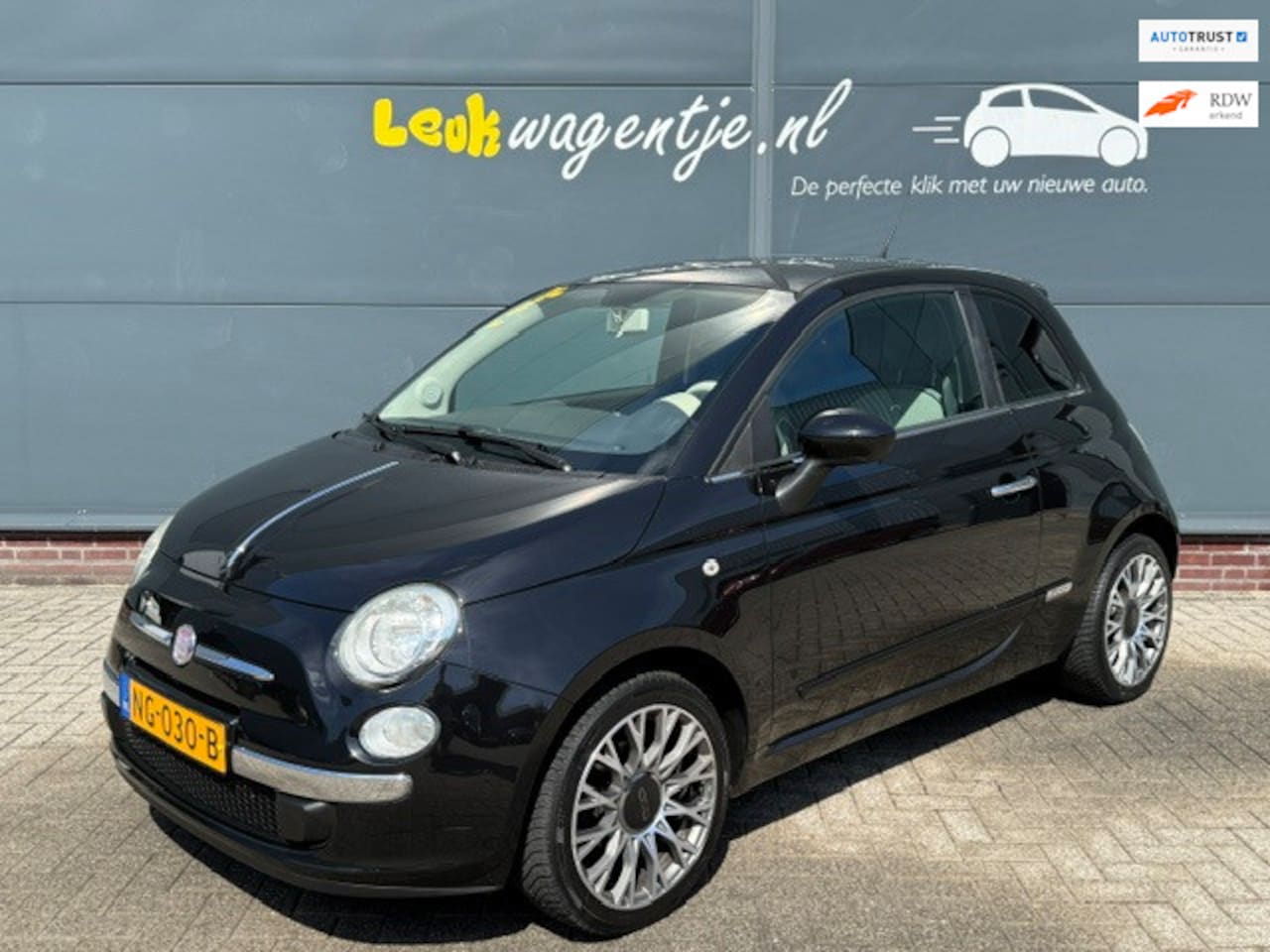 Fiat 500 - 1.2 Easy *distrib. nieuw *16 inch *donker glas - AutoWereld.nl