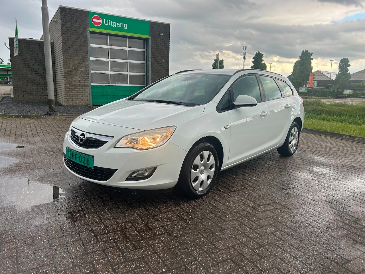 Opel Astra Sports Tourer - 1.4 Edition Airco EXPORT - AutoWereld.nl