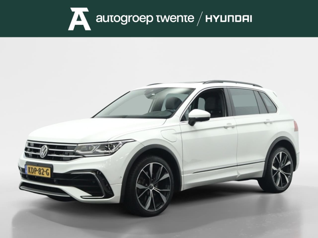 Volkswagen Tiguan - 1.4 TSI eHybrid 245PK R-Line Business+ SOH 90.1% | Panoramadak | - AutoWereld.nl