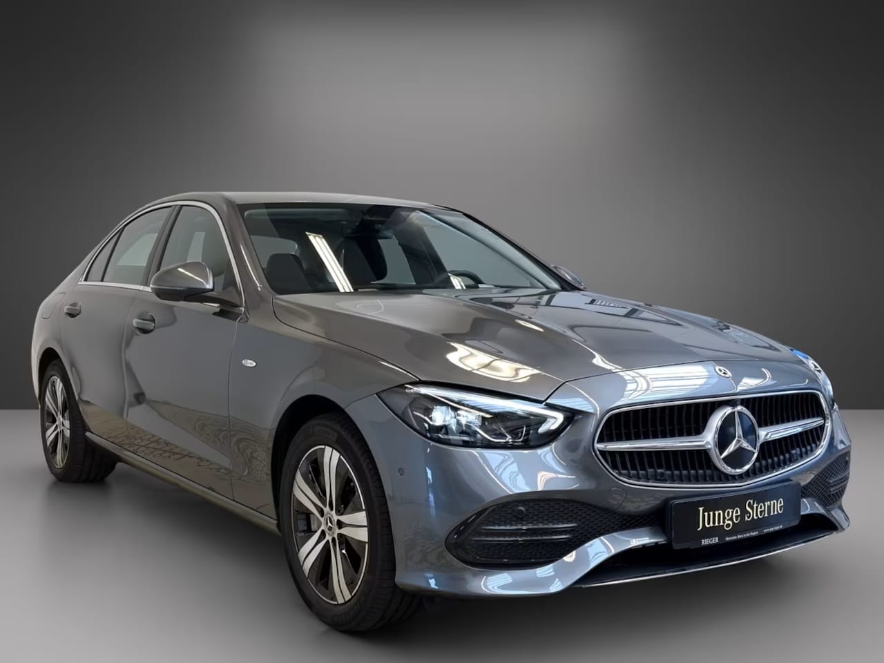 Mercedes-Benz C-klasse - 300e AVANTGARDE ** HIGH-LED, MBUX+, TREKH, CAMERA, MEMORY ** 1e EIG - Ex MB-AG - UNFALLFRE - AutoWereld.nl