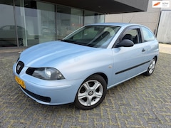 SEAT Ibiza - 1.4-16V Stella CLIMAT BJ 3-2004 APK 7-2027