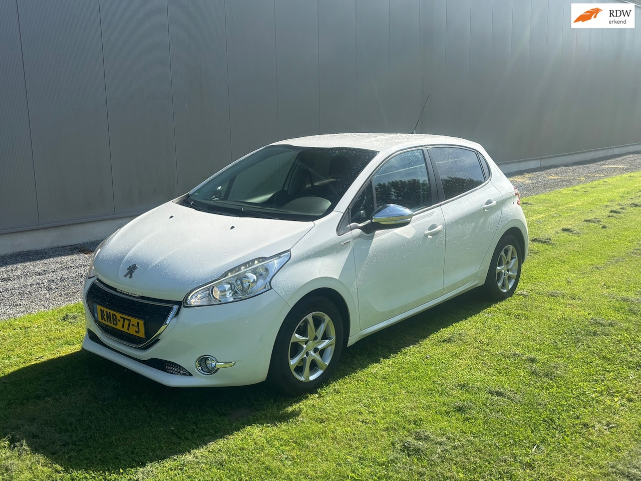 Peugeot 208 - 1.2 VTi Access |Airco|Navi|Camara|Apk|Elek Pakket| - AutoWereld.nl