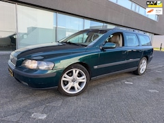 Volvo V70 - 2.4 Comfort 7 P CLIMAT AUTOMAAT BJ 8-2001 APK 9-2026