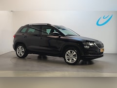 Skoda Karoq - 1.0 TSI Business Edition Stoelverwarming Adaptive Cruise Navigatie Parkeersensoren