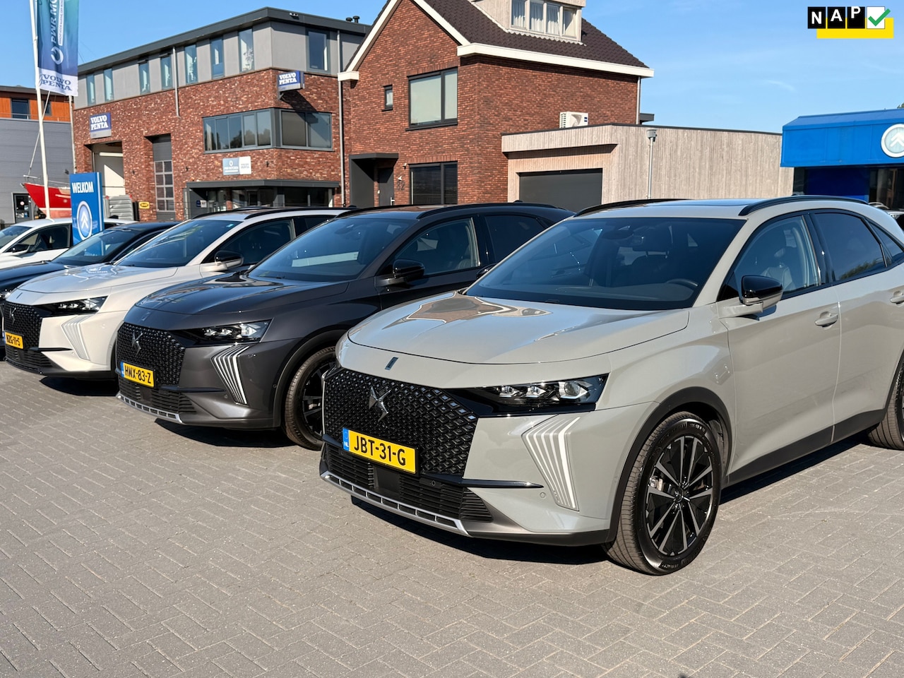 DS 7 - 1.6 PHEV 300 4x4 PALLAS HIFI FOCAL SCHUIFDAK PACK COMFORT+PACK TECH - AutoWereld.nl