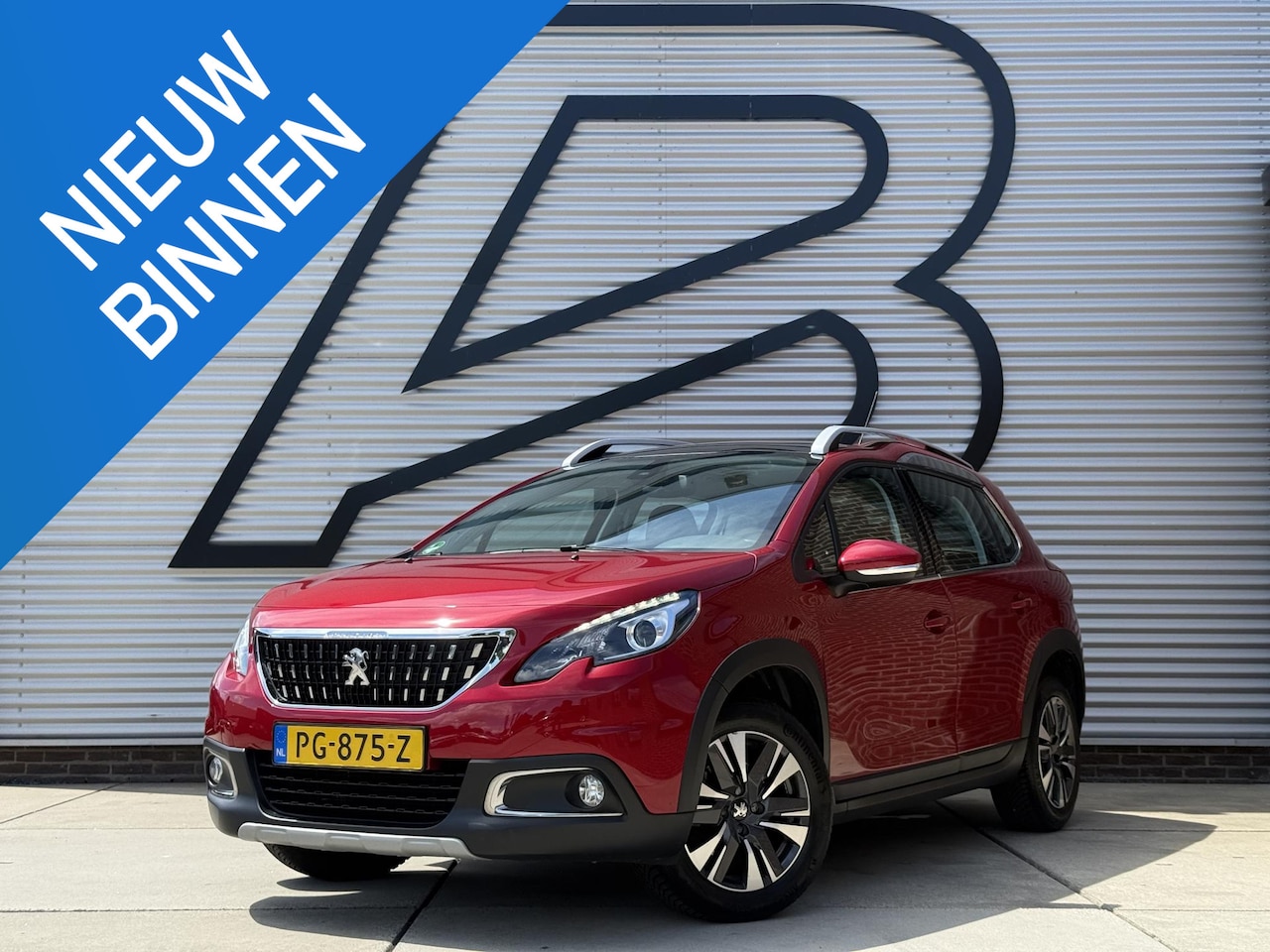 Peugeot 2008 - 1.2 PureTech Allure 1e Eigenaar|Pano|Carplay|Cruise|Navi|PDC|Elek ramen|D-riem vv in 2023| - AutoWereld.nl