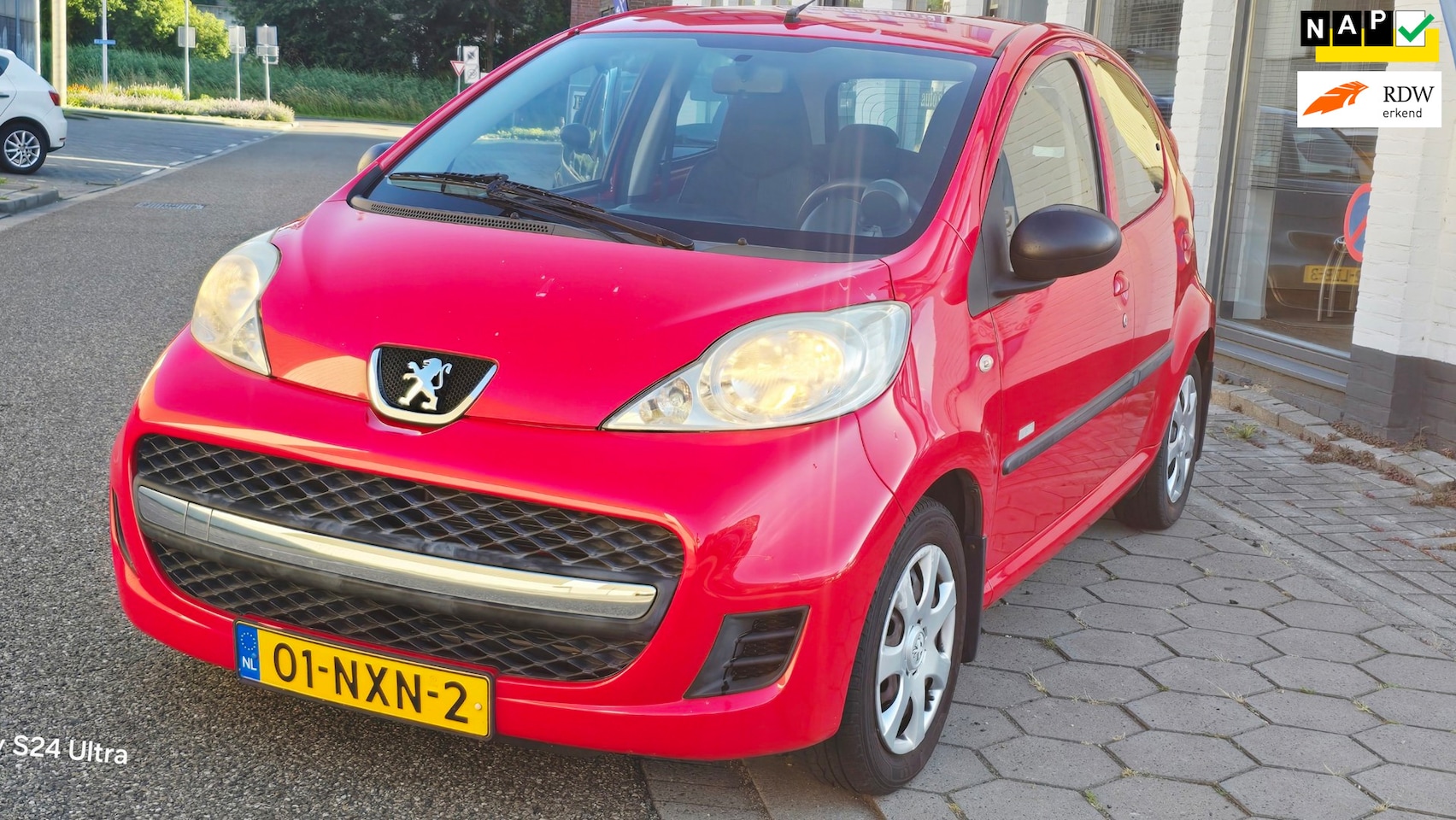 Peugeot 107 - 1.0-12V Millesim 200*2e eig *dealer onderhoud*lage km 51000 nap*airco ijs*rijd perfect*inr - AutoWereld.nl