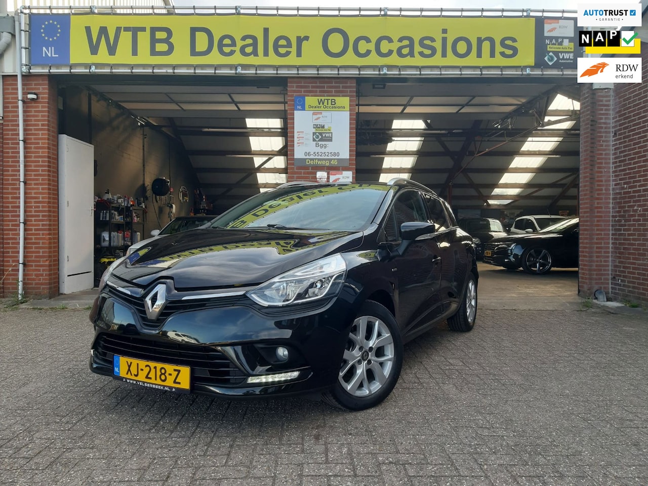 Renault Clio Estate - 0.9 TCe Limited 0.9 TCe Limited, 1Eig, Navi, Trekhaak, Dealer oh., Parkeer sensoren, Start/Stop - AutoWereld.nl