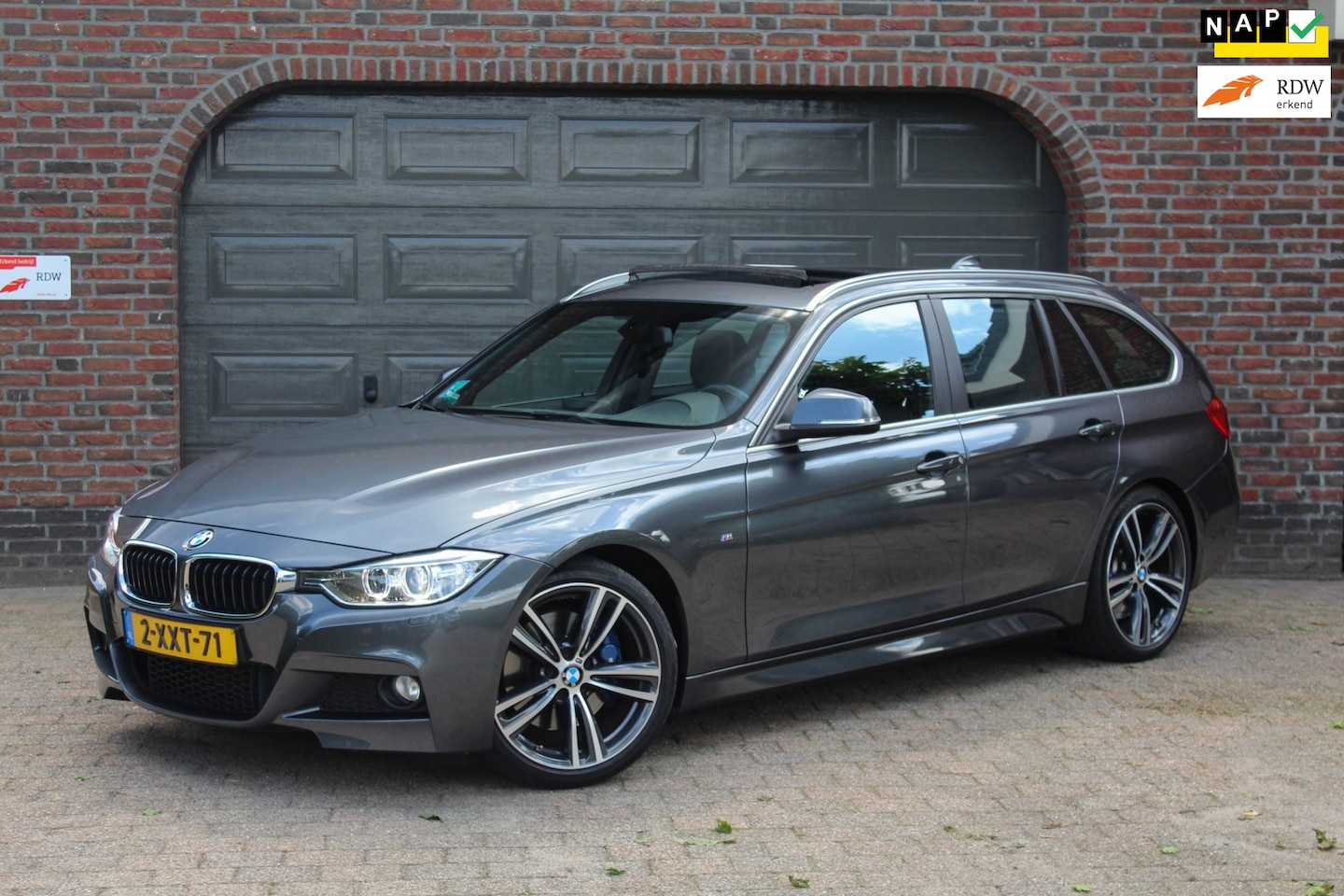 BMW 3-serie Touring - 320i M-sport - M-performance - Pano - Automaat - Nieuwstaat! - AutoWereld.nl