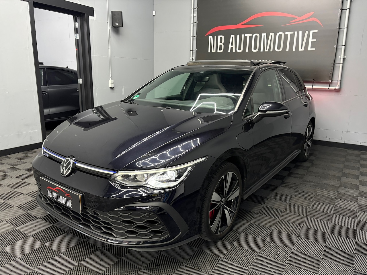 Volkswagen Golf - 1.4 eHybrid GTE PANO - AutoWereld.nl