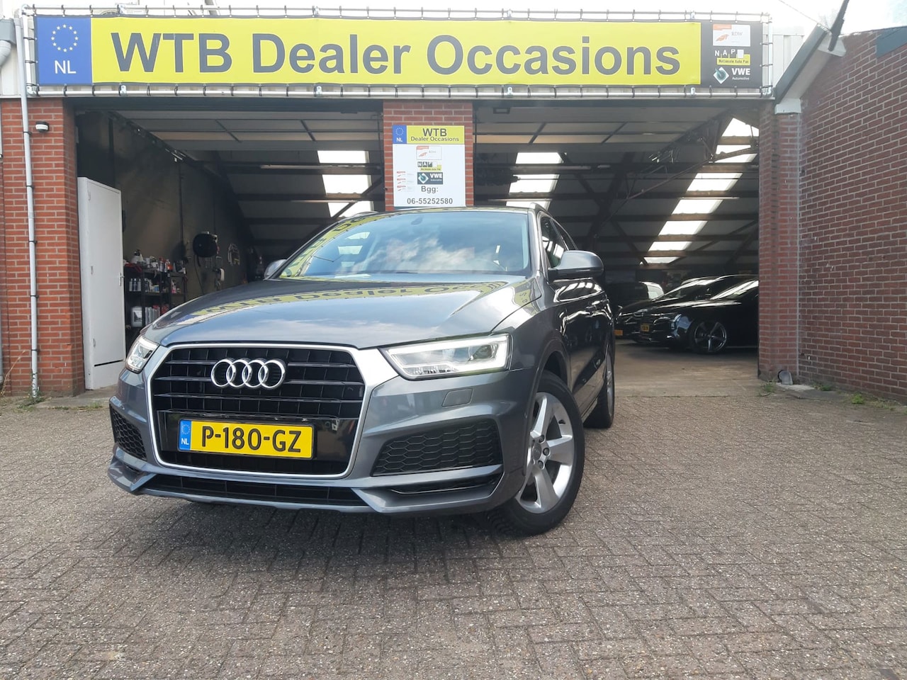 Audi Q3 - 1.4 TFSI CoD Sport S Line Edition 1.4 TFSI CoD Sport S Line Edition, 1e Eig, Trekhaak, Dealer oh., Navigatie, Start/Stop - AutoWereld.nl