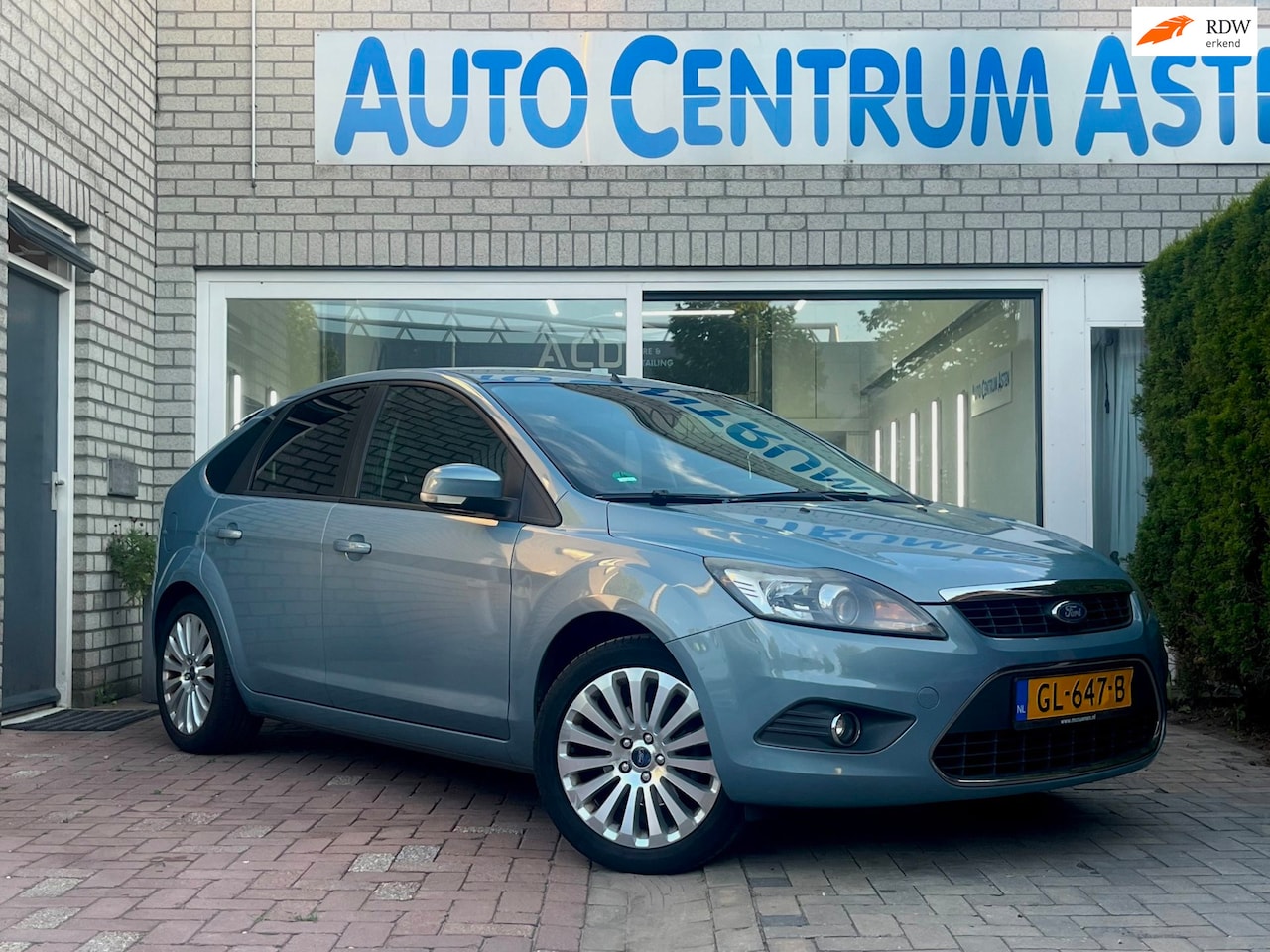 Ford Focus - 1.6 Titanium Zeer netjes - AutoWereld.nl
