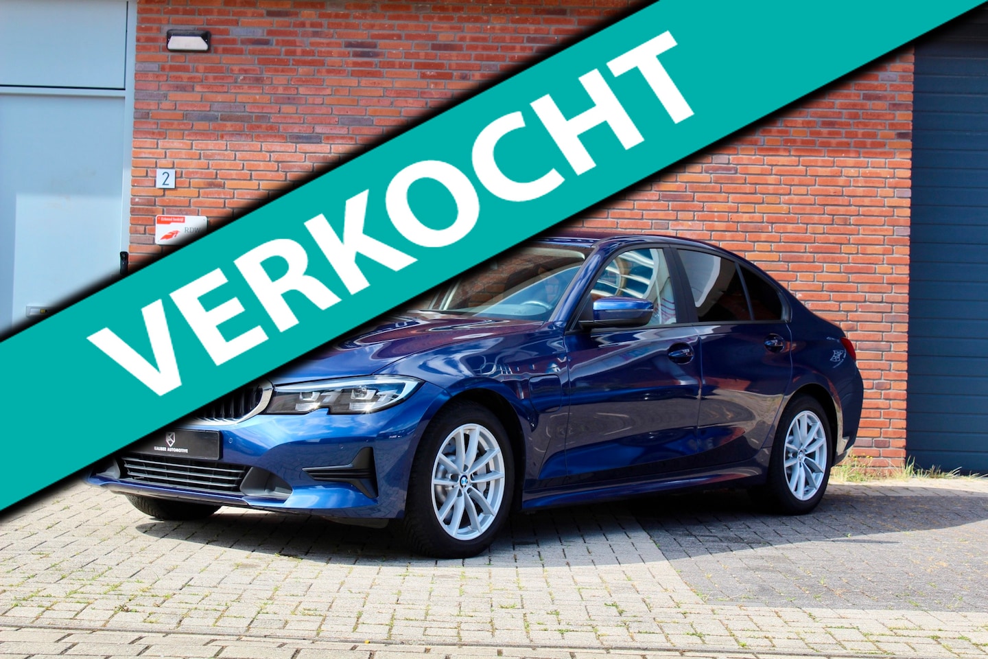 BMW 3-serie - 330e | Virtual | Leer |Mediterranean Blue |292PK - AutoWereld.nl