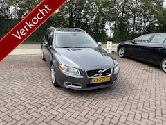 Volvo V70 - 2.0T R-Edition AUTOMAAT LEER NAVI STOELVERWARMING