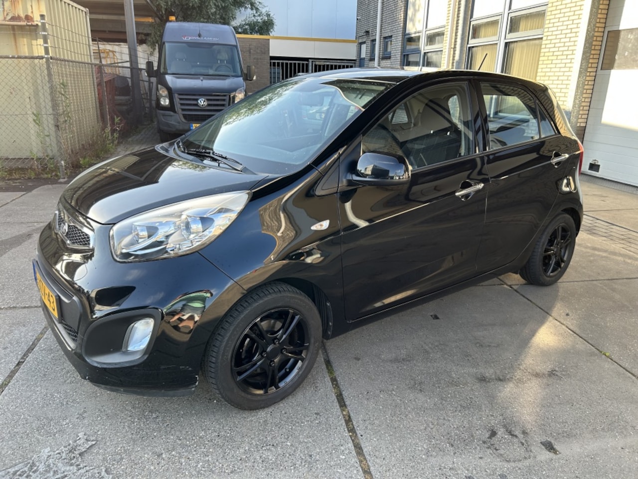 Kia Picanto - 1.0 CVVT BusinessL. - AutoWereld.nl