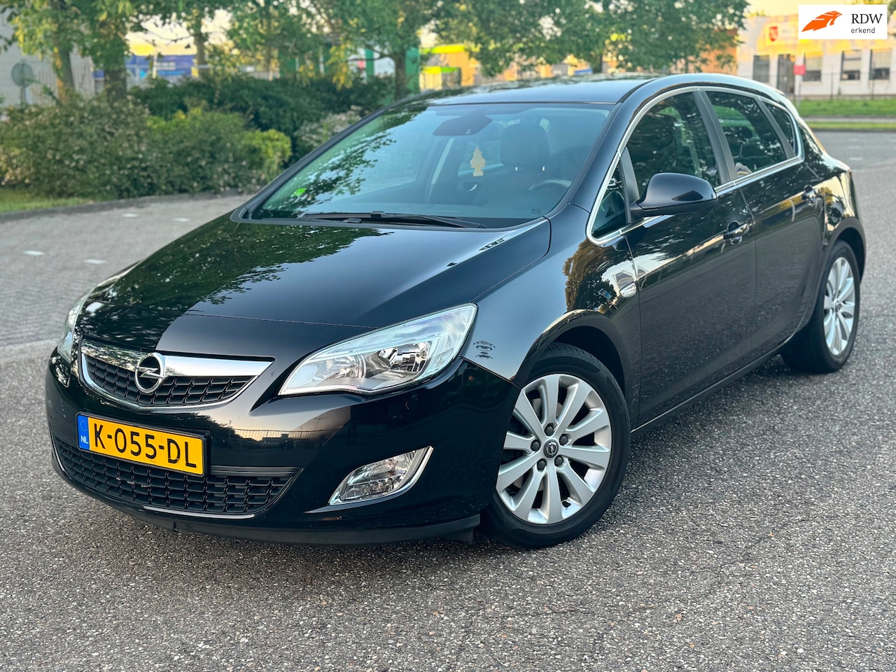 Opel Astra - 1.7 CDTi Selection/Leder/NAvi/Clima/APK - AutoWereld.nl