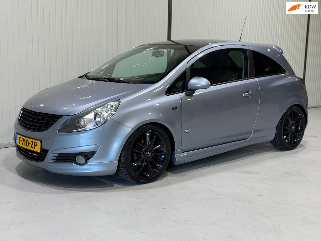 Opel Corsa - 1.2-16V Essentia OPC LINE - NETTE STAAT - LM VELGEN - NWE APK! - AutoWereld.nl