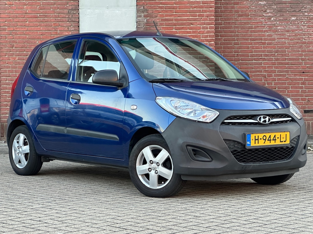 Hyundai i10 - 1.1 Active|AUTOMAAT|5DRS|MULTI-MEDIA RADIO - AutoWereld.nl