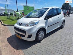 Peugeot 107 - 1.0-12V Millesim 200 / APK juni 2027