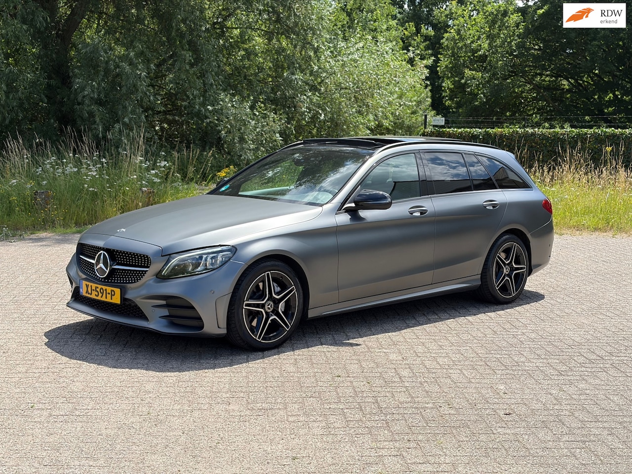 Mercedes-Benz C-klasse Estate - 200 AMG I PANO I DIGITAL DASH I NL AUTO I DEALER ONDH - AutoWereld.nl