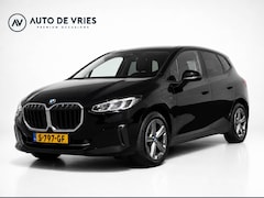 BMW 2-serie Active Tourer - 225e xDrive Plugin hybrid | SOH 96% | Carplay | Camera | Stoelverwarming | Privacy glass