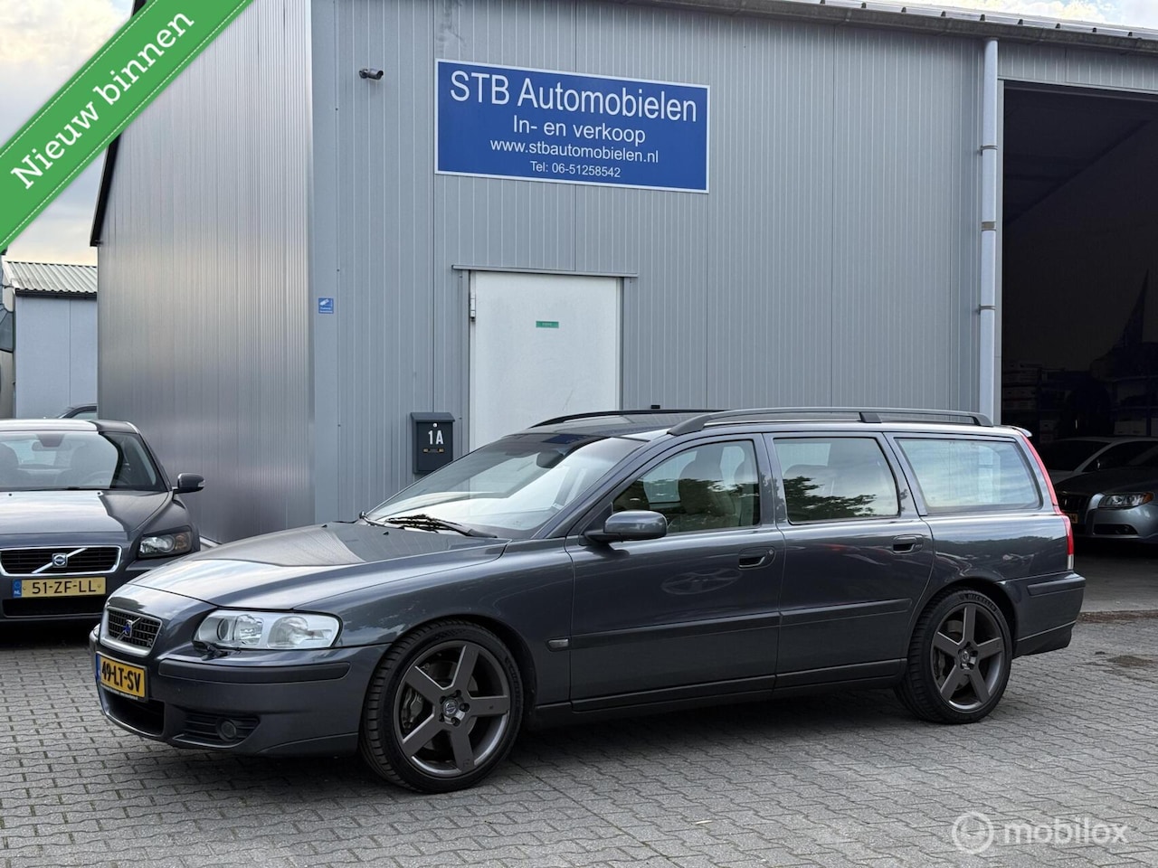 Volvo V70 - 2.5 R 2.5 R, Handbak, Origineel NL, Topstaat - AutoWereld.nl