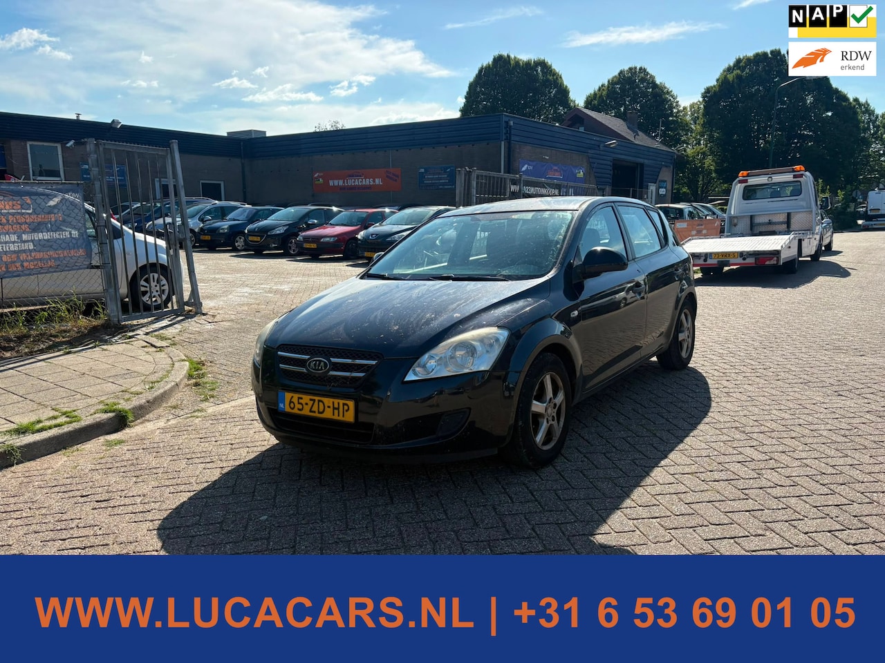 Kia Cee'd - 1.4 X-tra Airco - AutoWereld.nl