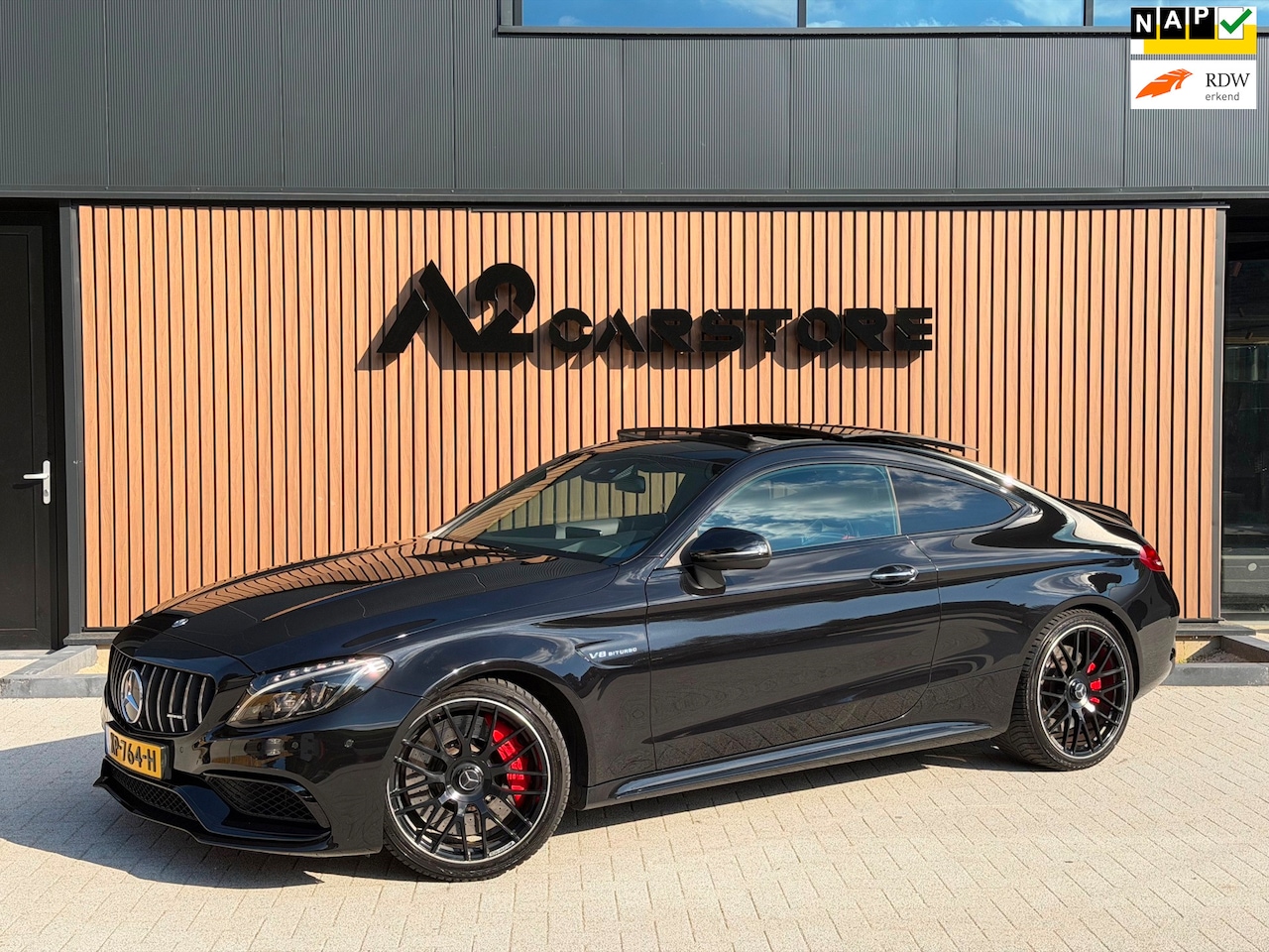 Mercedes-Benz C-klasse Coupé - AMG 63S NAP PANO SCHAALSTOELEN - AutoWereld.nl