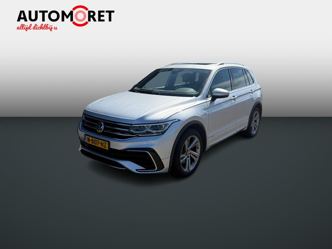Volkswagen Tiguan - 1.4 TSI eHybrid R-Line Business+ panoramadak|Trekhaak|Supercompleet - AutoWereld.nl