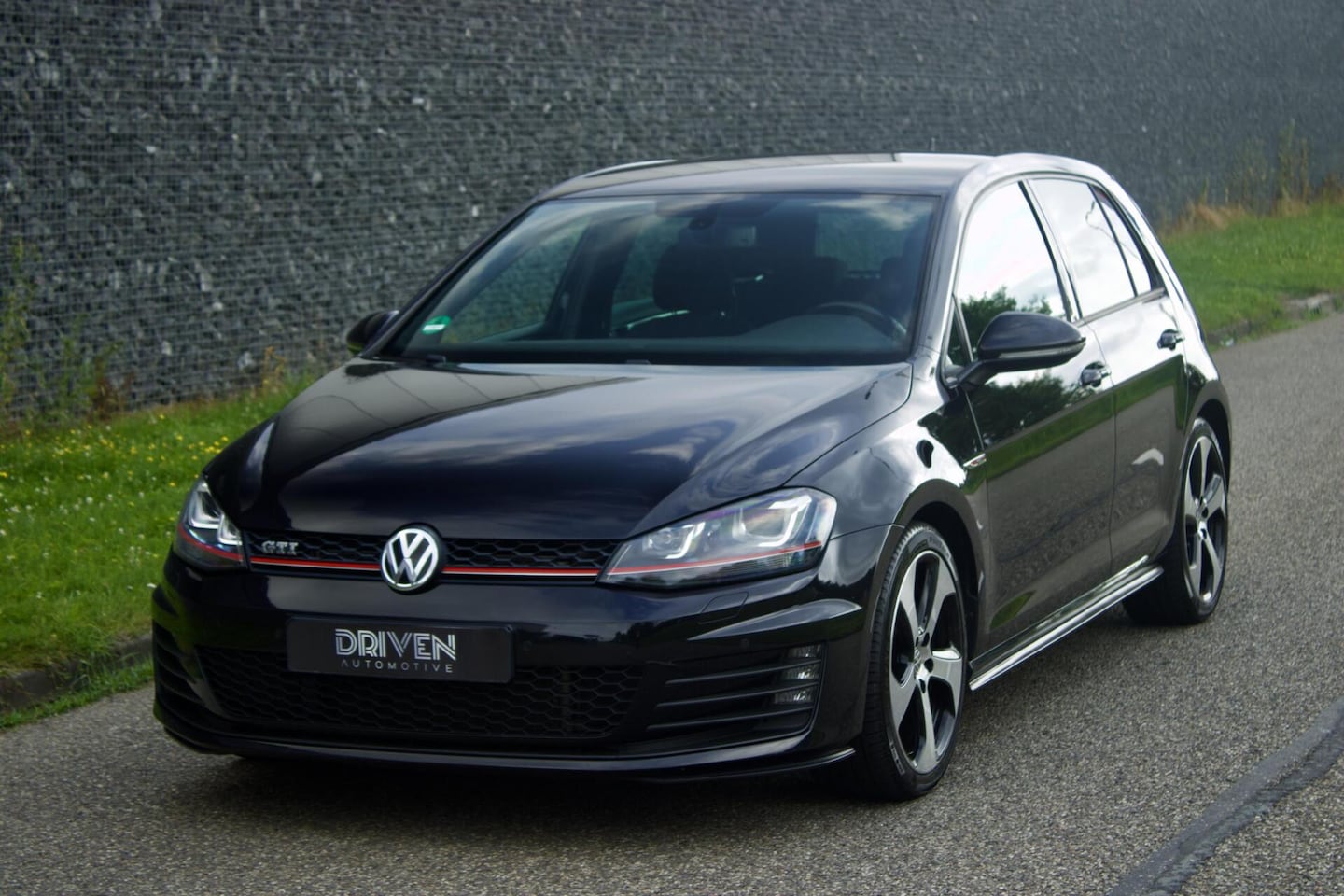 Volkswagen Golf - 2.0 TSI GTI | Manueel - Bearlock - Netjes! - AutoWereld.nl