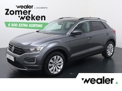 Volkswagen T-Roc - 1.0 TSI Style Business | 110 PK | Adaptive Cruise Control | Climate Control | Navigatiesys
