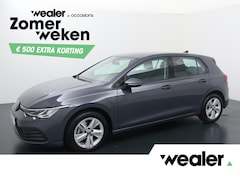 Volkswagen Golf - 1.0 eTSI Life | 110 PK | Automaat | Adaptive Cruise Control | Navigatiesysteem | Achteruit