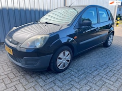 Ford Fiesta - 1.3-8V Champion / AIRCO LAGE KMS NAP