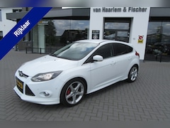 Ford Focus - 1.0 EcoBoost Titanium, Climat Control, Stoelverw. Cruise Control